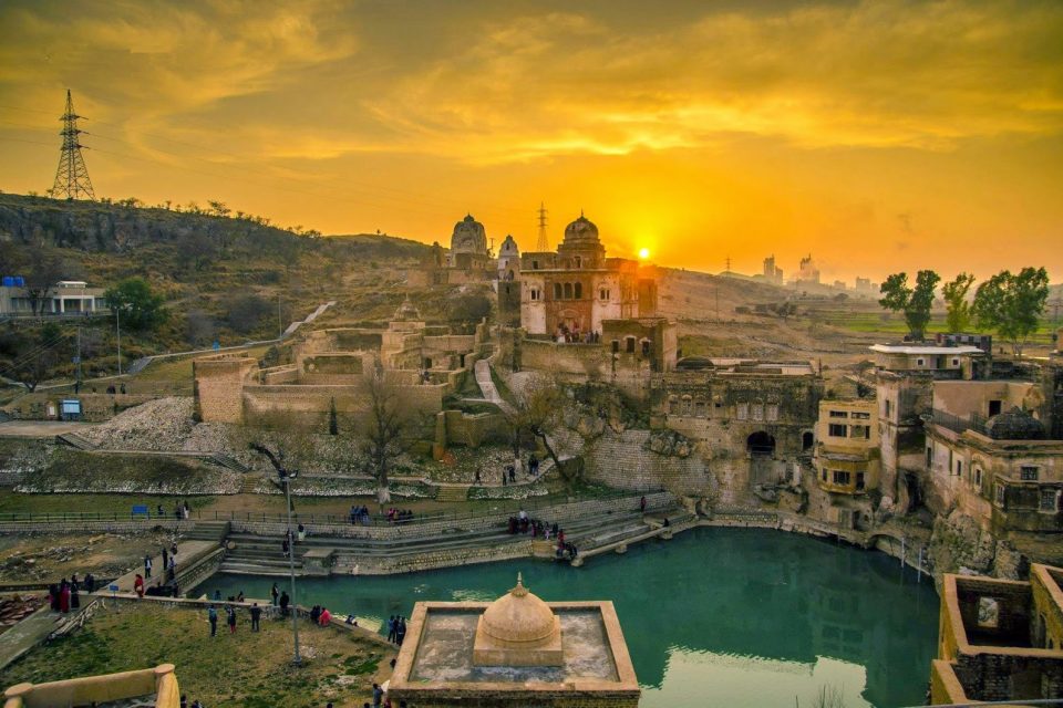 Katas-Raj-Temple-960x640